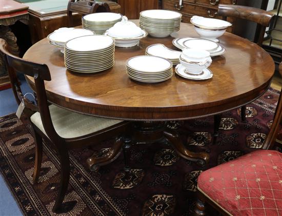 A Victorian rosewood breakfast table, W.135cm